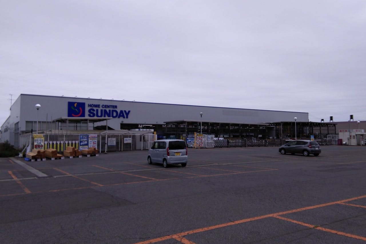 【サンデー浪岡店】風除室 食物販やプロモーション等の出店に最適なホームセンター店内のイベントスペース