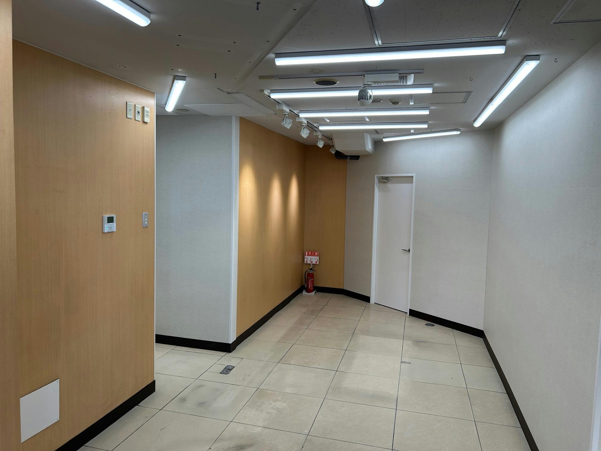 【横浜市営地下鉄ブルーライン上永谷駅】各種プロモーションや物販に最適な人通りの多い改札外イベントスペース