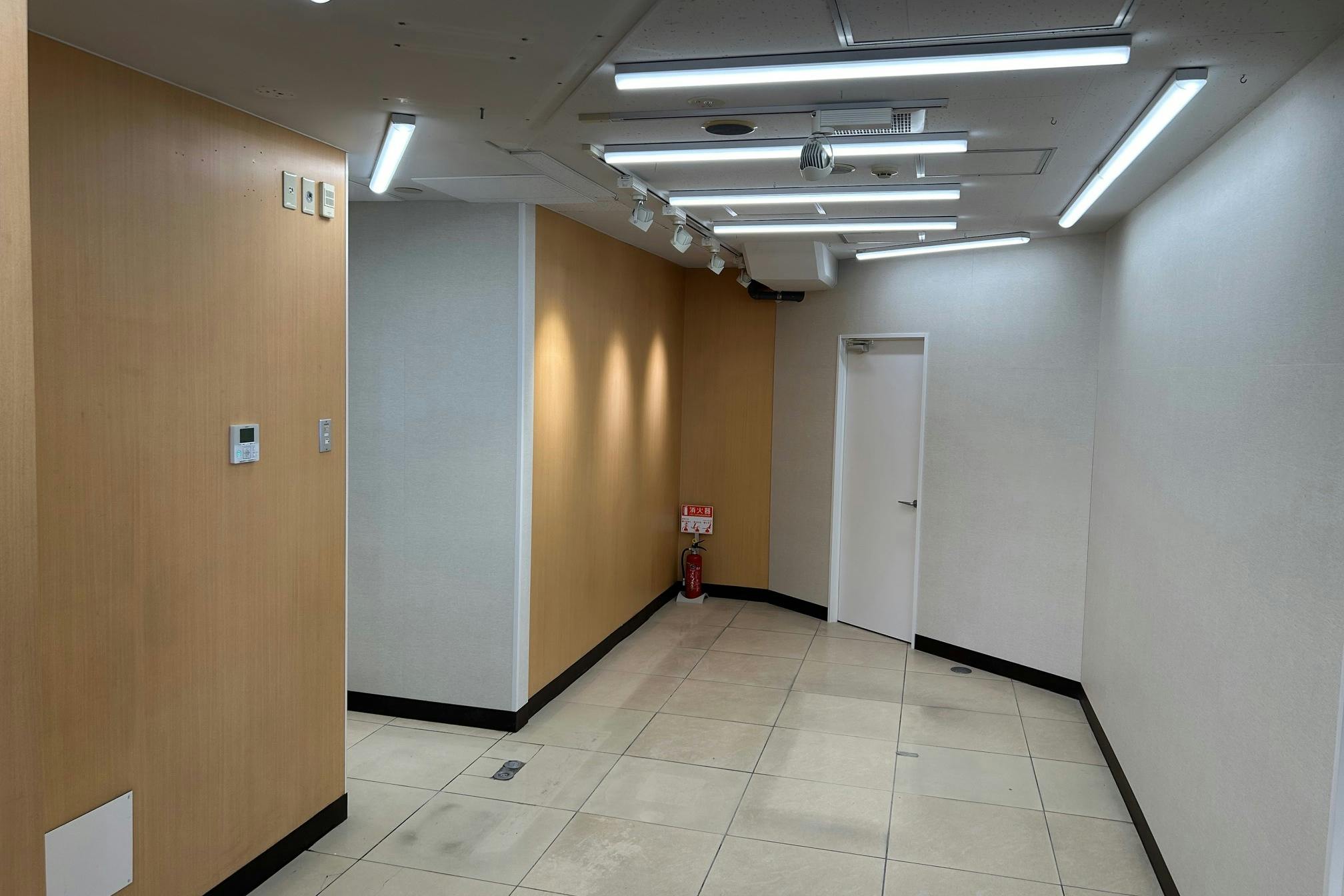 【横浜市営地下鉄ブルーライン上永谷駅】各種プロモーションや物販に最適な人通りの多い改札外イベントスペース