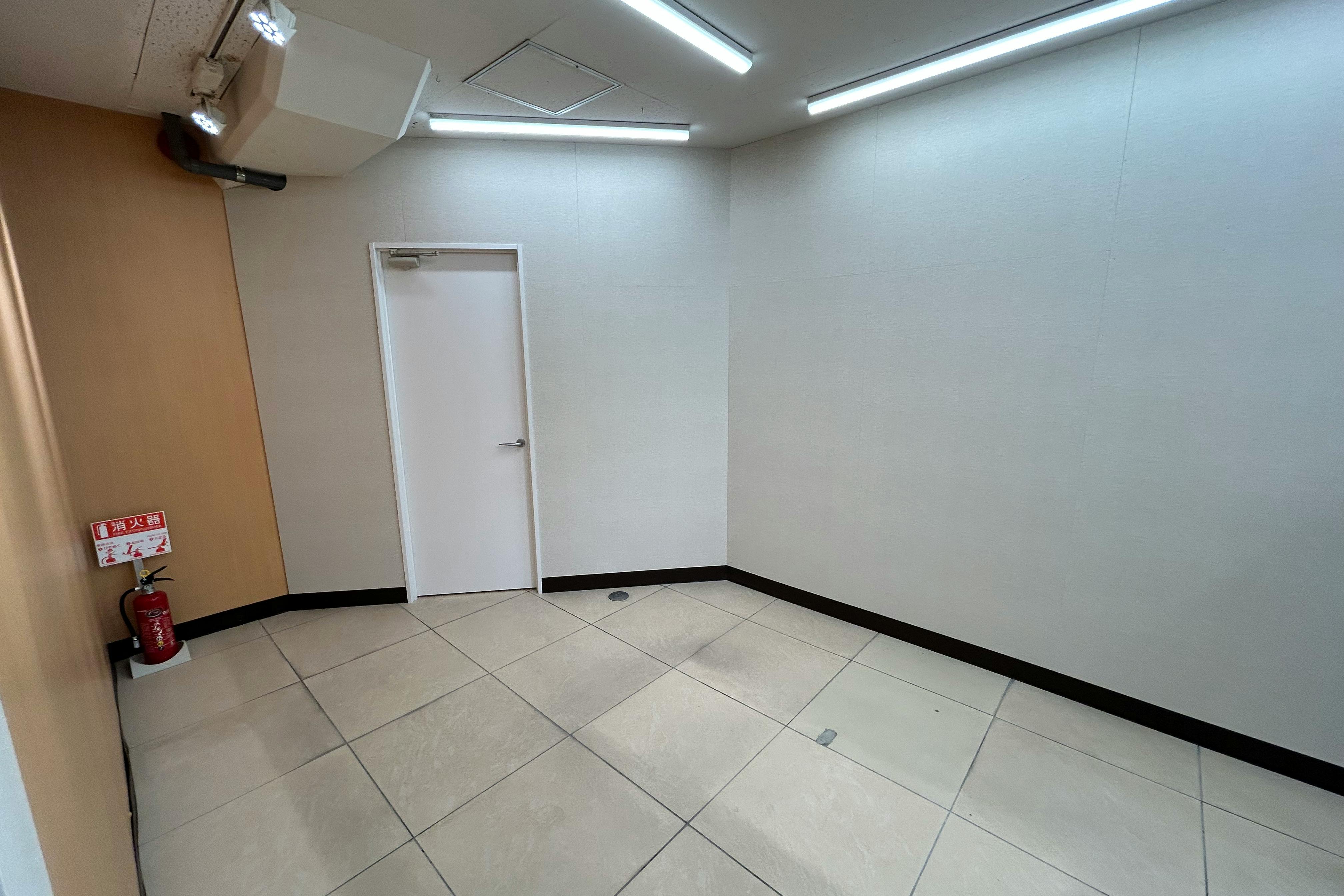 【横浜市営地下鉄ブルーライン上永谷駅】各種プロモーションや物販に最適な人通りの多い改札外イベントスペース