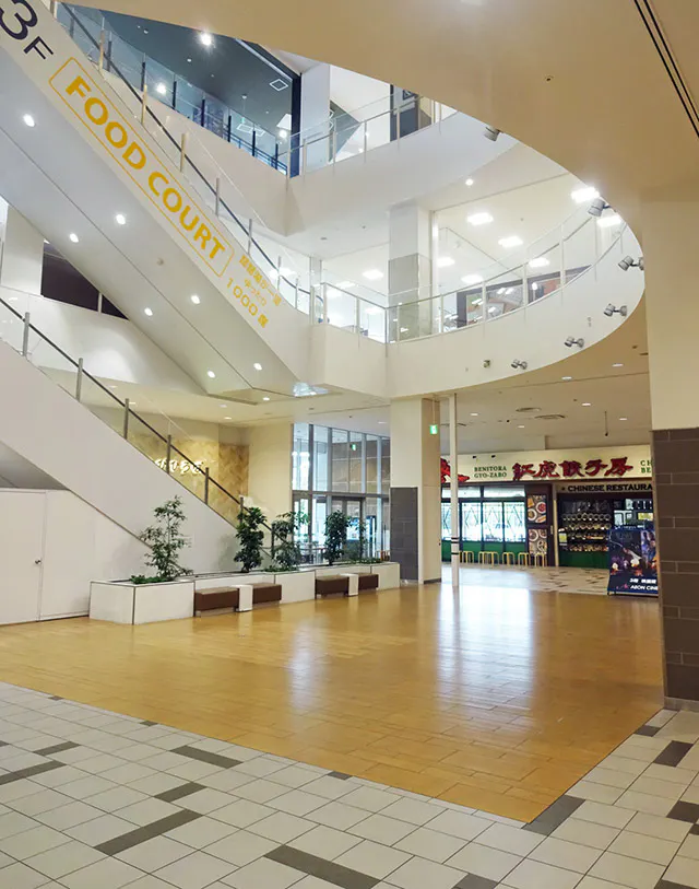 【イオンモール草津】1F レストランコート