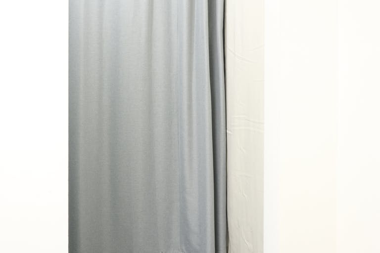 当ギャラリー事務所との間の共用部を簡易的な試着室としてご使用いただけます