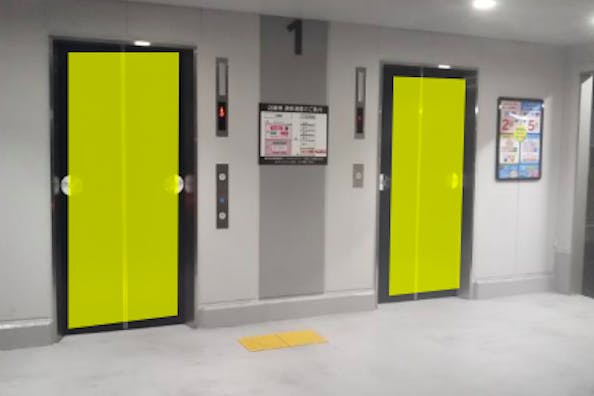 【イオン藤井寺ショッピングセンター】モール内広告 立体駐車場エレベーター