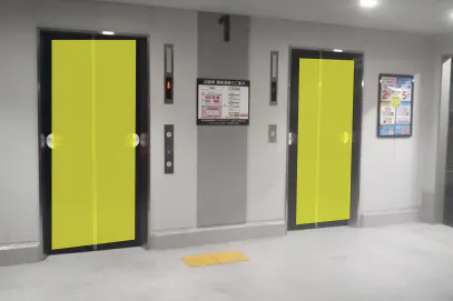 【イオン藤井寺ショッピングセンター】モール内広告 立体駐車場エレベーター