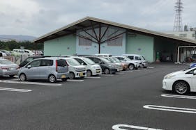 【ダイナム神奈川秦野店】キッチンカーでの出店に最適なアミューズメント施設のイベントスペース