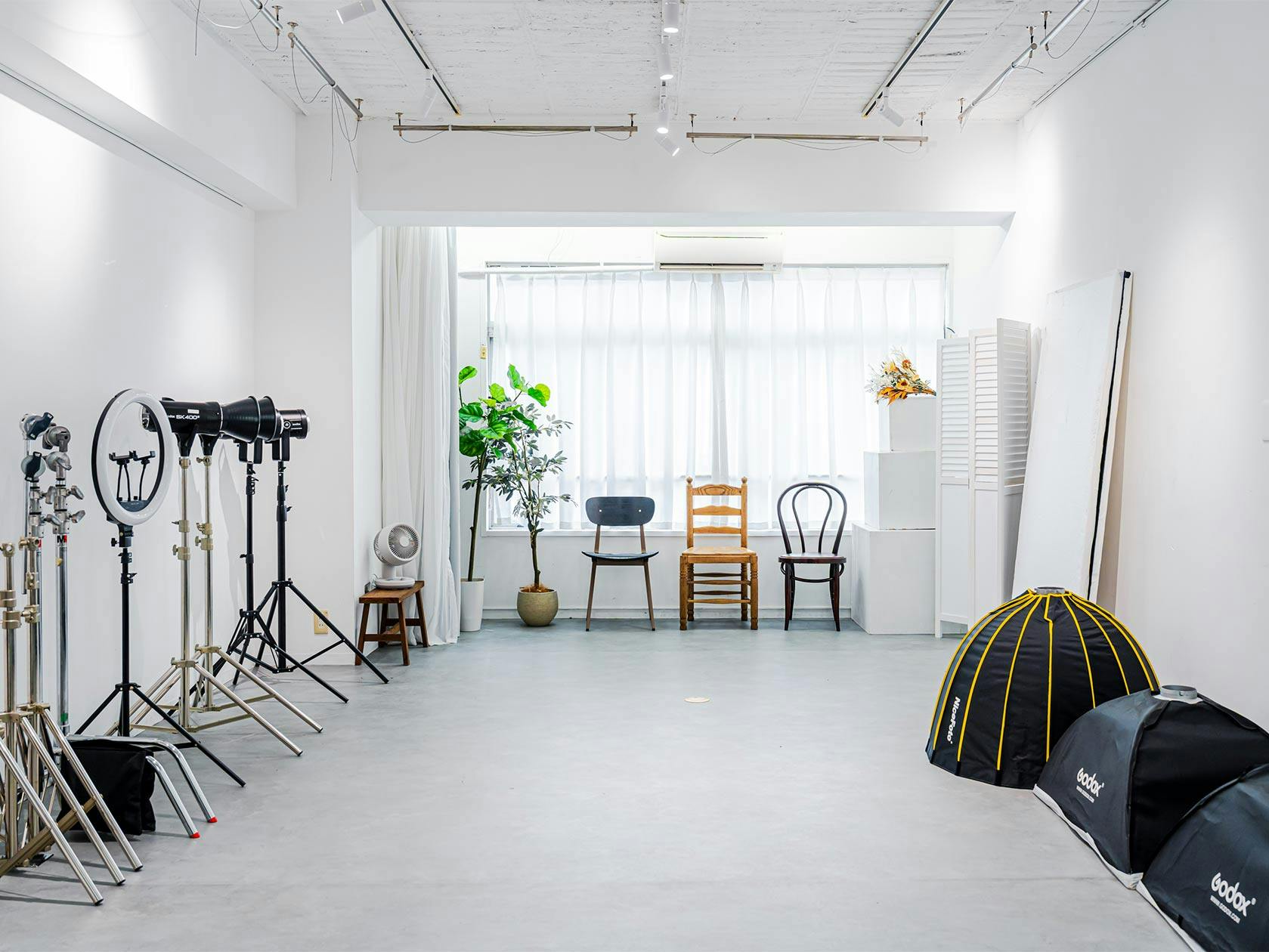 【初台駅5分】カメラ1台で本格的な撮影可能／撮影実績多数／近隣駐車場多数で搬入も簡単