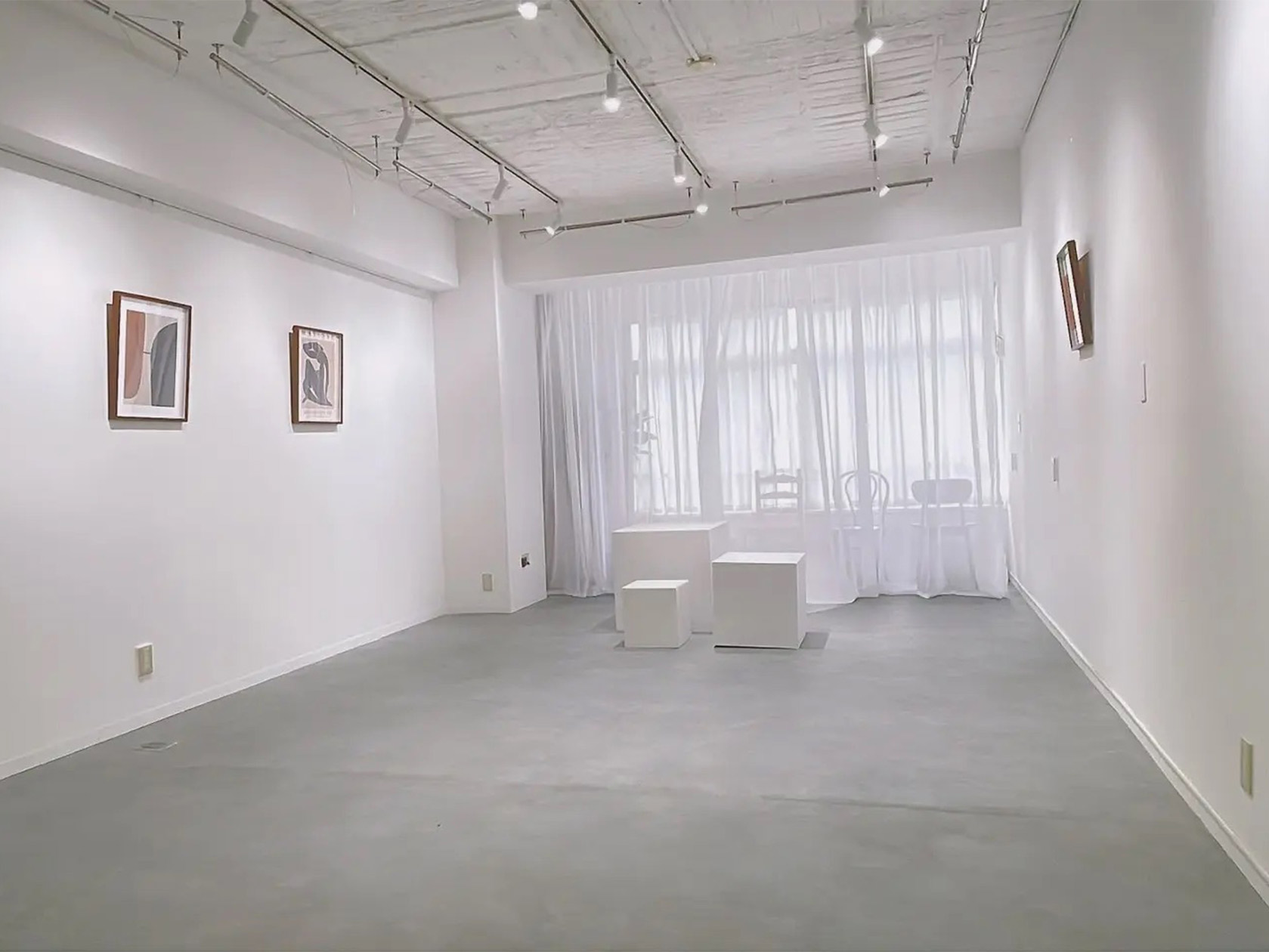 【初台駅5分】カメラ1台で本格的な撮影可能／撮影実績多数／近隣駐車場多数で搬入も簡単