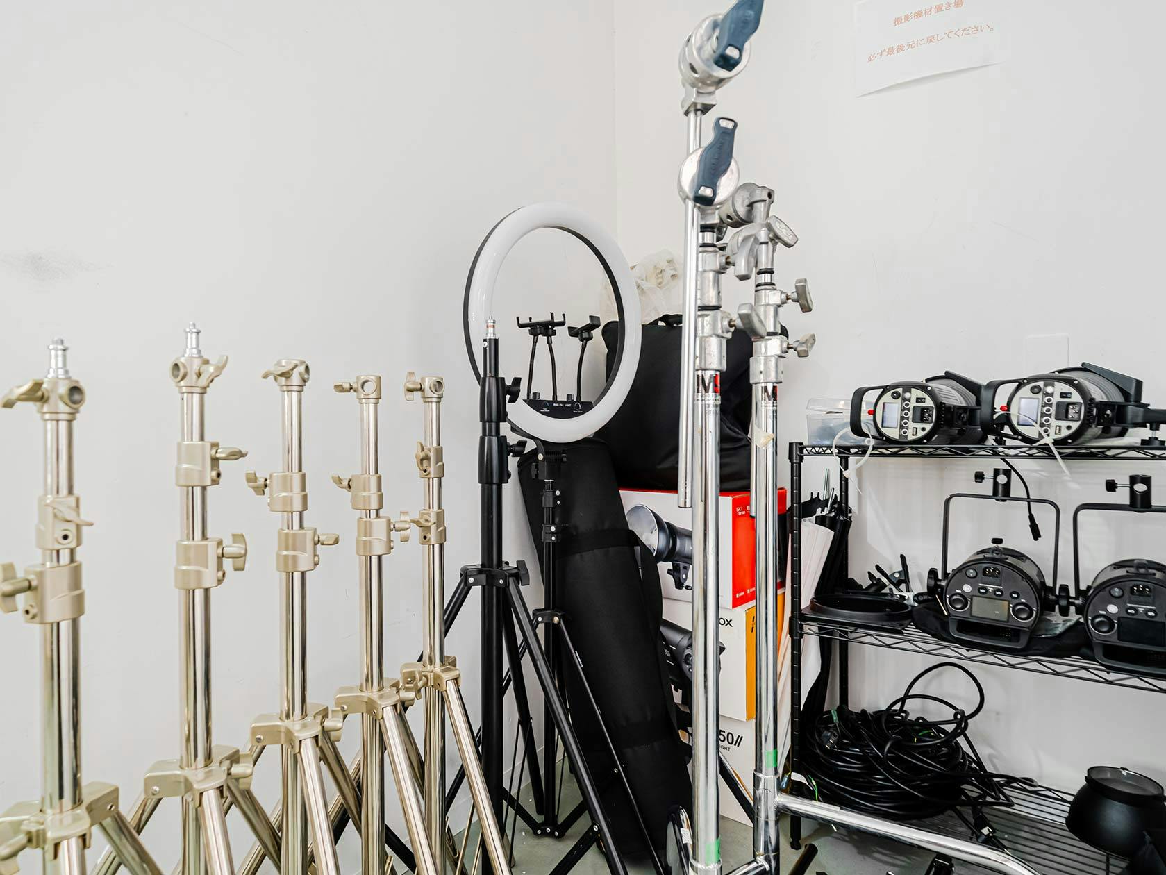 【初台駅5分】カメラ1台で本格的な撮影可能／撮影実績多数／近隣駐車場多数で搬入も簡単