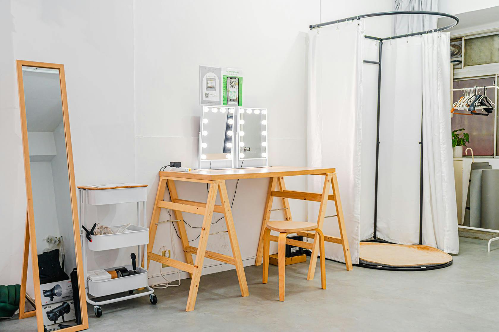 【初台駅5分】カメラ1台で本格的な撮影可能/撮影実績多数/近隣駐車場多数で搬入も簡単