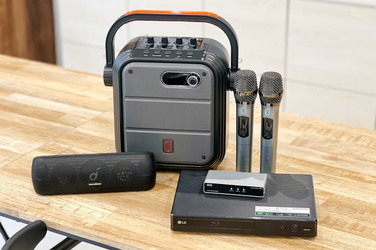 ãç¥ç°é§
1åãã¢ãã¬ã«ç³»ã®å±ç€ºäŒã販売äŒçšéã«é©ãã70ã¡ ã®åºãã¬ã³ã¿ã«ã¹ããŒã¹ã®ç»å28