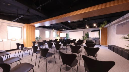 【新宿三丁目1分】会議や展示会などに最適な駅チカでアクセス抜群なイベントスペース