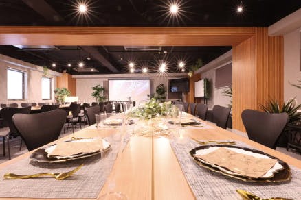 【新宿三丁目1分】会議や展示会などに最適な駅チカでアクセス抜群なイベントスペース