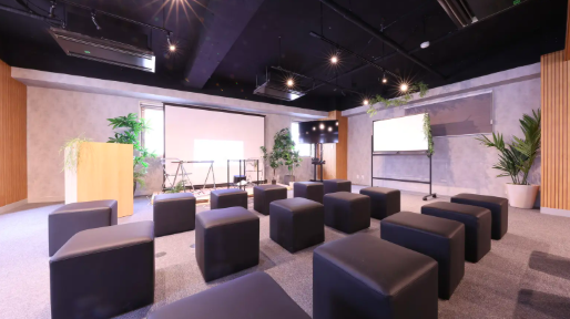 【新宿三丁目1分】会議や展示会などに最適な駅チカでアクセス抜群なイベントスペース