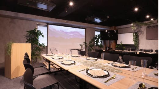 【新宿三丁目1分】会議や展示会などに最適な駅チカでアクセス抜群なイベントスペース