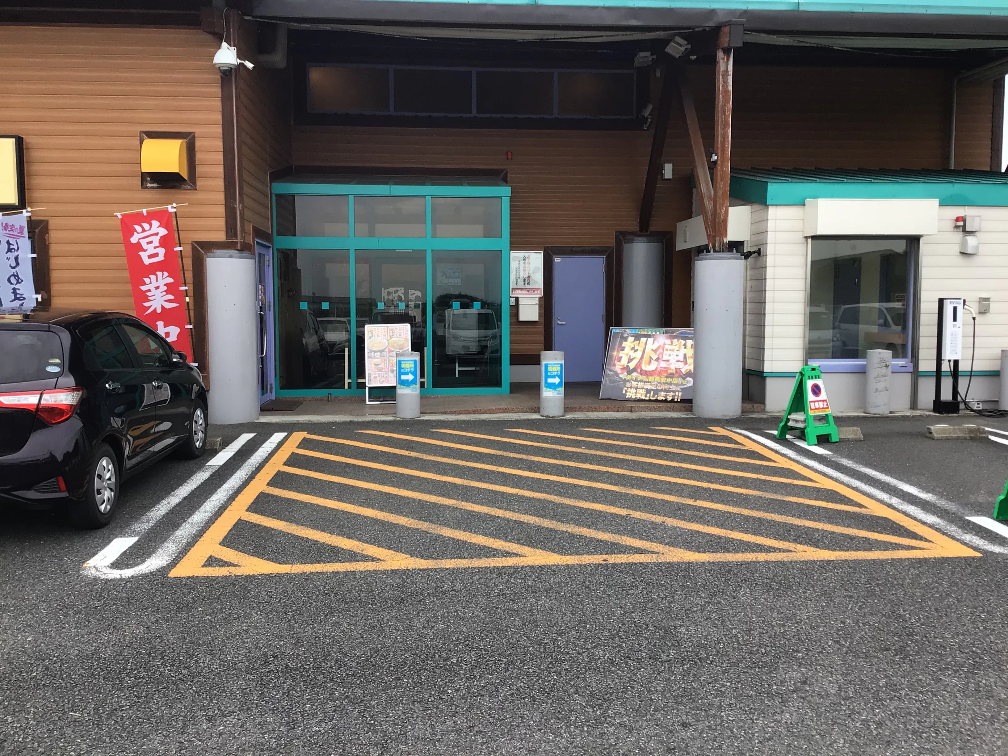 【ダイナム群馬安中店】キッチンカー出店やプロモーションイベントに最適なアミューズメント施設のイベントスペース(①店舗駐車場)
