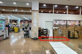 【マルサン桶川店】プロモーションに最適な店内レジ付近のスペース