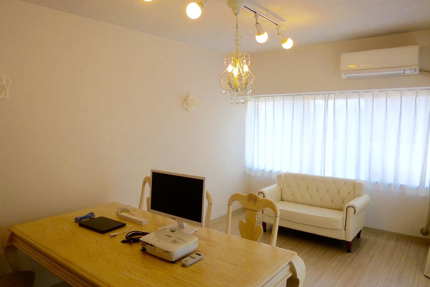 【表参道駅1分】表参道交差点すぐ！自然光が差し込む最上階！24時間利用できるレンタルスペースの画像7