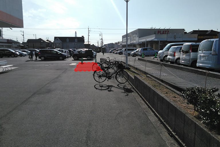 【ミスターマックス 末武店】1階駐車場 キッチンカーに最適な総合ディスカウントストアの催事イベントスペースの画像1