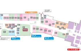 【イオンモール福津】縦型サイネージ