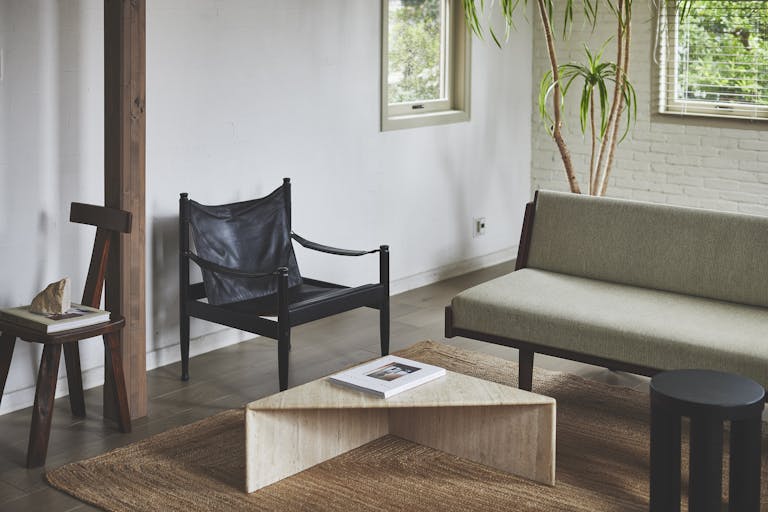 ã代ã
æšäžåé§
8åãæ®åœ±ã«æé© çŽ æã掻ãããããã¥ã©ã«ãã€ã¹ããªã¹ã¿ãžãªã¹ããŒã¹ïŒ2)ã®ç»å12