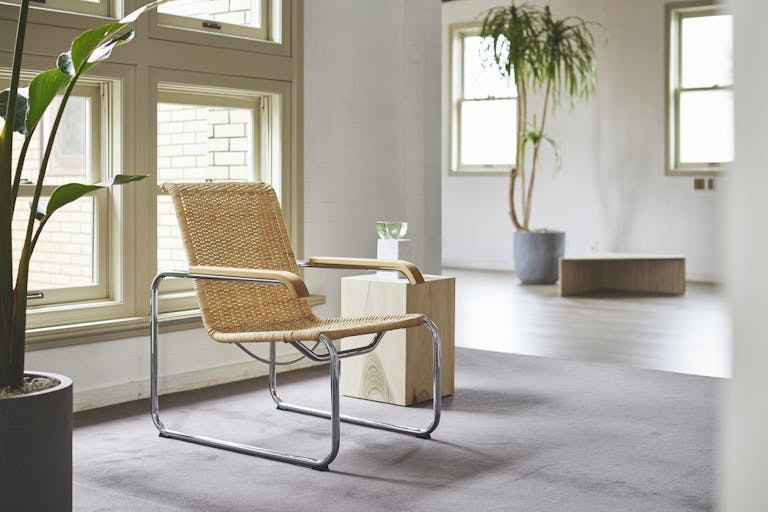 ã代ã
æšäžåé§
8åãæ®åœ±ã«æé© çŽ æã掻ãããããã¥ã©ã«ãã€ã¹ããªã¹ã¿ãžãªã¹ããŒã¹ïŒ2)ã®ç»å20