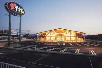 【ダイナム大村店】キッチンカー出店やプロモーションイベントに最適なアミューズメント施設のイベントスペース