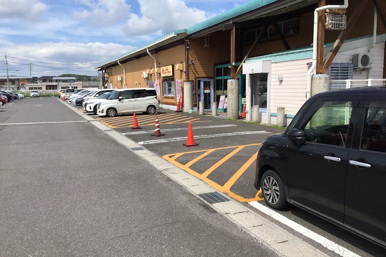 【ダイナム三重芸濃店】キッチンカーや各種プロモーションイベントに最適なアミューズメント施設のイベントスペースの画像2