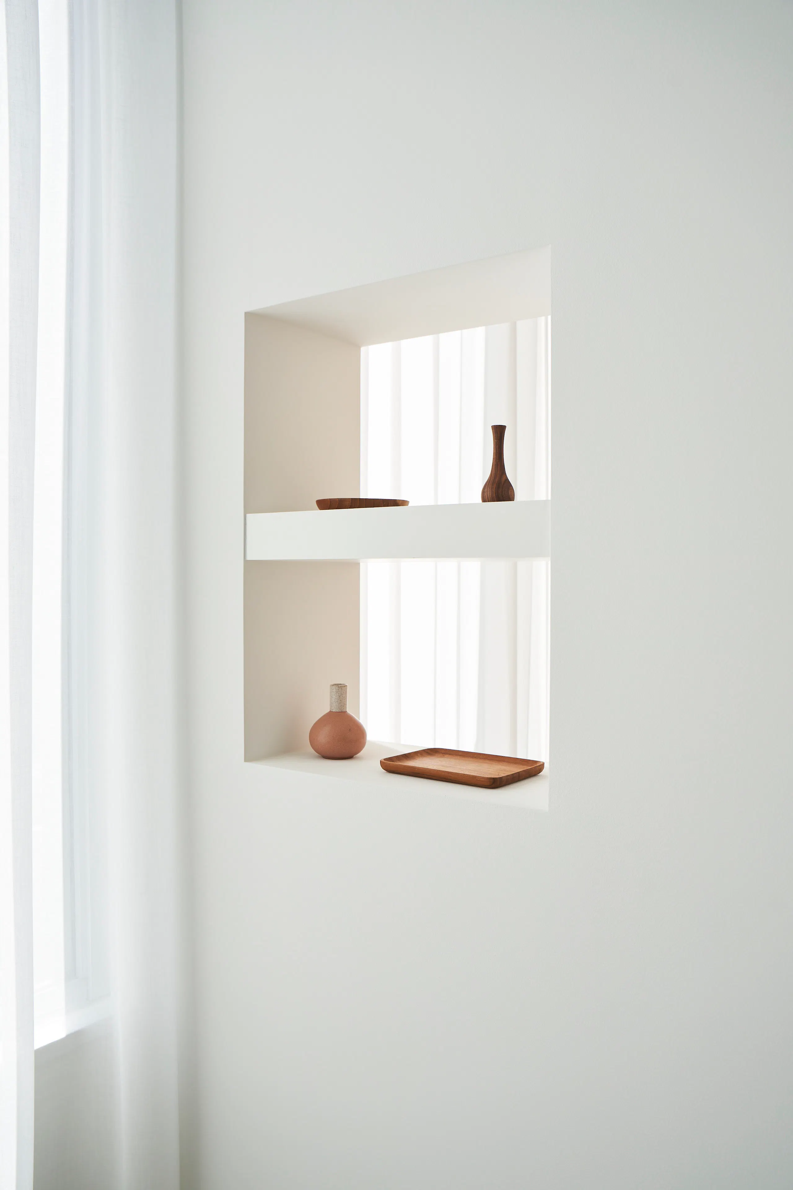 【渋谷駅6分】表参道駅からもアクセス可能!大型窓から自然光が入る洗練空間。アパレルEC・ブランド撮影利用におすすめのハウススタジオ