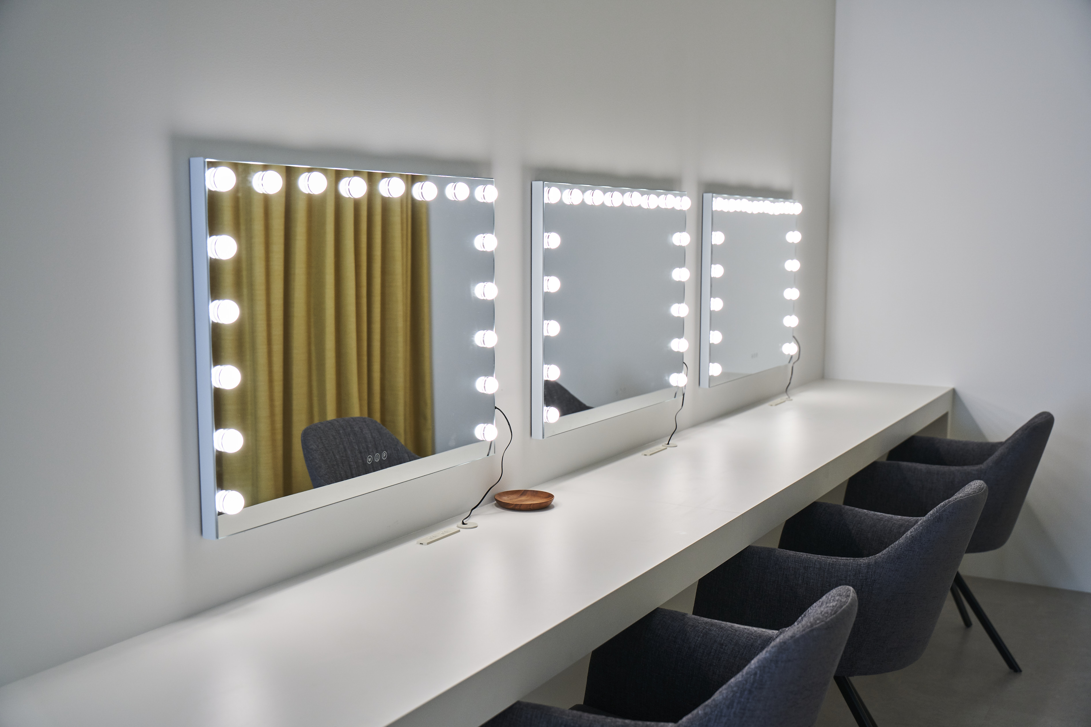 【116StudioAOYAMA】スペース21（メイクルームは3人同時に利用可能）