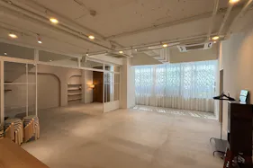 【渋谷駅6分・表参道駅7分】30%OFFキャンペーン実施中|青山通り沿い157.0㎡の洗練ハウススタジオ|ポップアップ・展示会・撮影対応