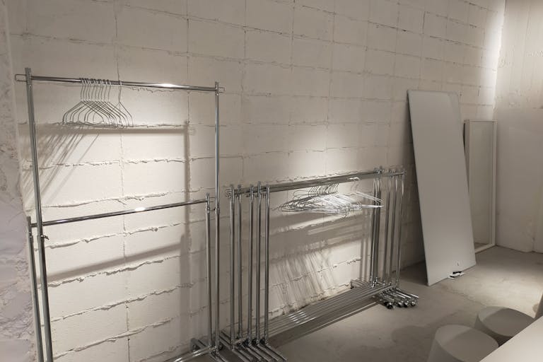 ハンガーラック