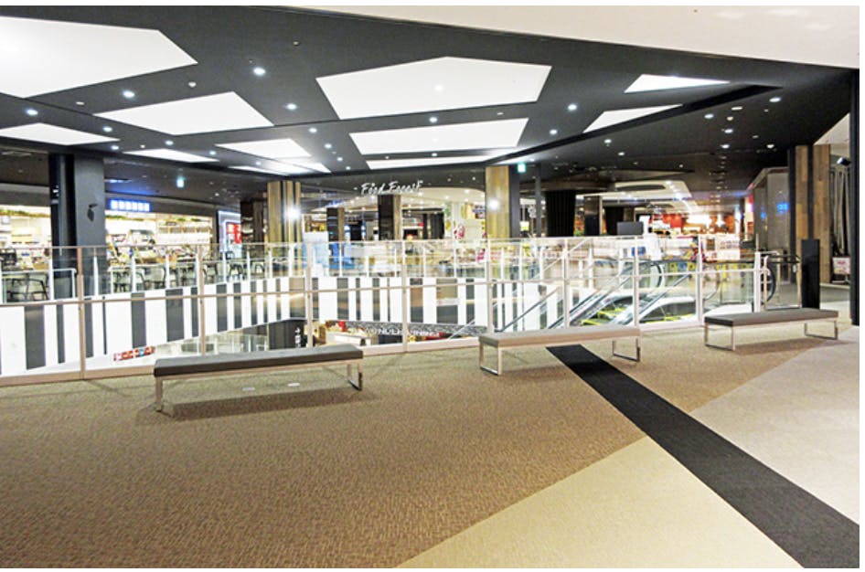 【イオンモール座間】3階ノースコート吹き抜け(zoff前)の画像