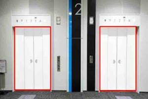 【イオンモール常滑】モール内広告 エレベーター