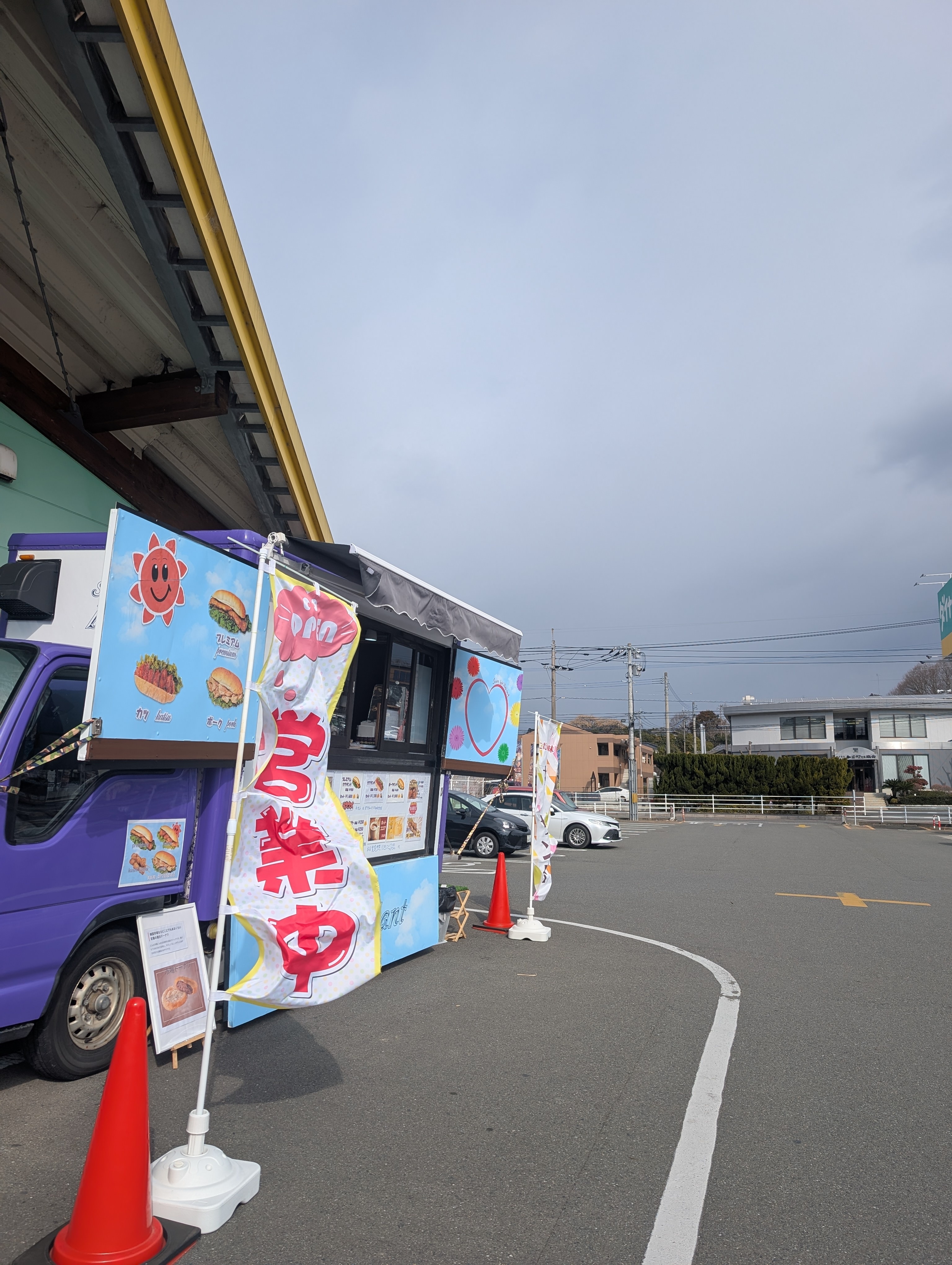 【ダイナム福岡飯塚花瀬店ゆったり館】キッチンカー出店やプロモーションイベントに最適なアミューズメント施設のイベントスペース