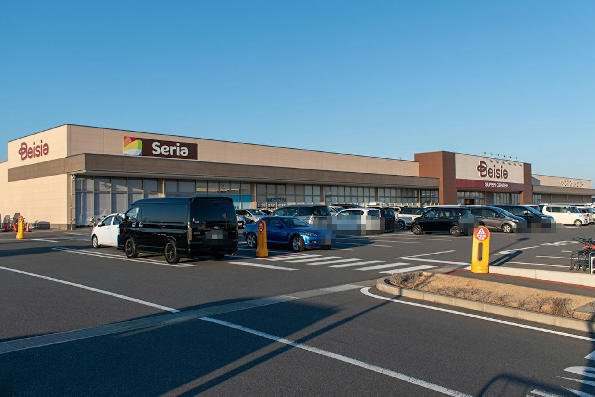 【ベイシア 潮来店】キッチンカーや各種プロモーションに最適な駐車場イベントスペース