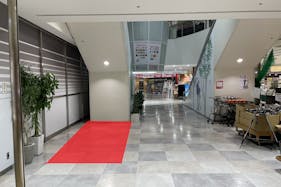 【アミュプラザ鹿児島】食物販のポップアップに最適!B1Fエスカレーター下のイベントスペース