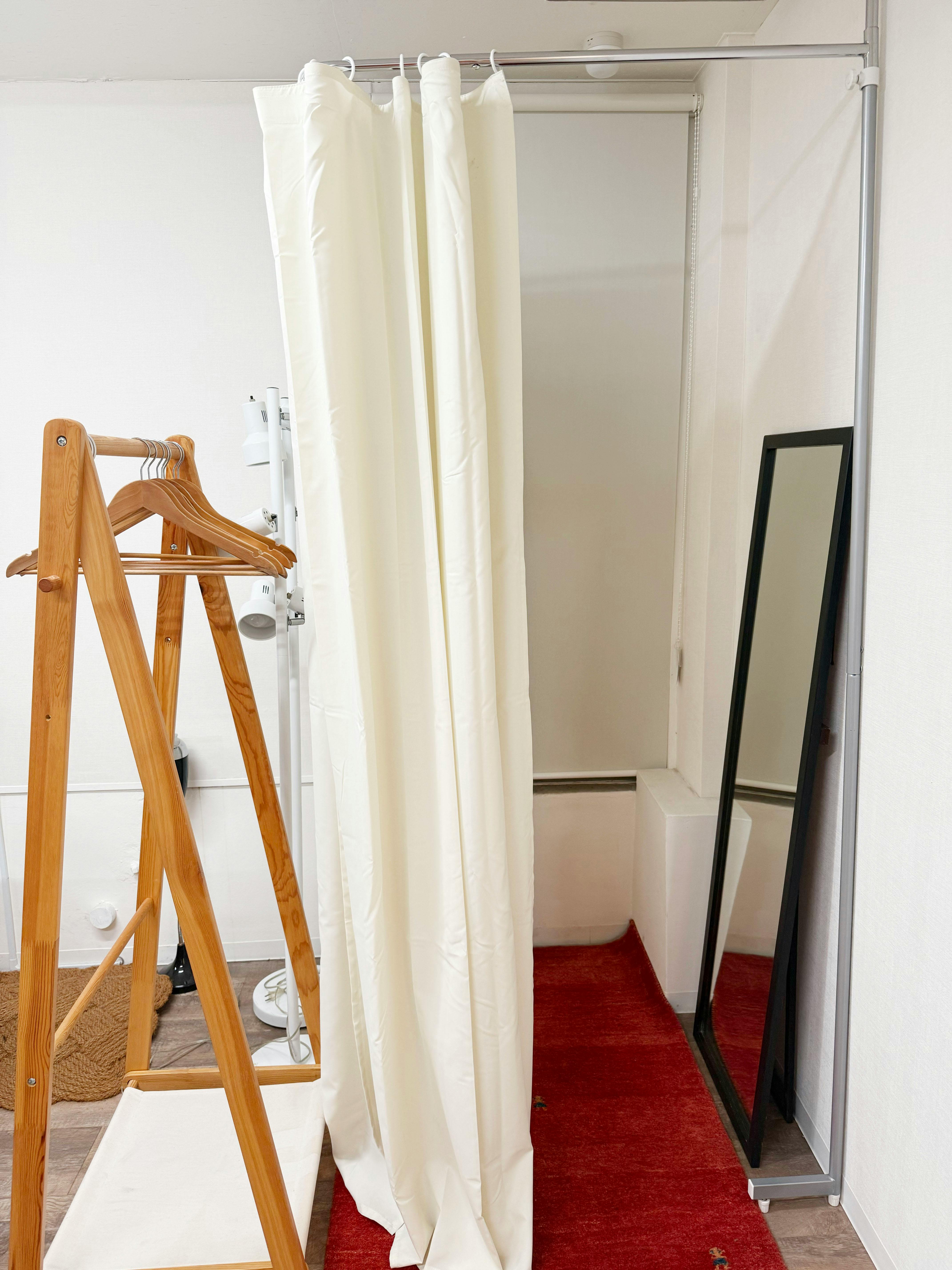 【代々木公園駅5分／代々木八幡駅3分】視認性の高い路面イベントスペース。駅近くの閑静な住宅街にあり各種ポップアップストアや展示会等に最適