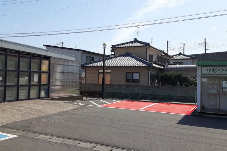 【ウオエイ小中川店】プロモーションや食物販に最適な視認性の高い屋外のスペースの画像1