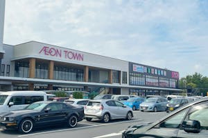 【イオンタウン幕張西】各種プロモーションイベントでの出店に最適な商業施設敷地内エスカレーター横にある軒下スペース