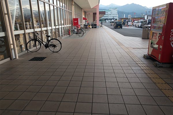 【フレスポ西条】プロモーション用途に利用可能なラムー前共用通路スペース