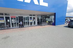 【スーパーセンタートライアル防府店】キッチンカー(調理営業)出店限定/屋外スペース