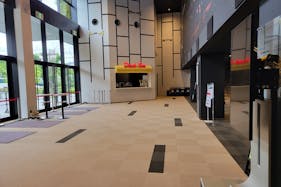 【森ノ宮駅5分/クールジャパンパーク大阪】販促プロモーションや展示会に適した劇場のロビースペース