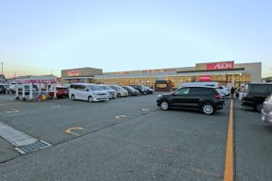 【マックスバリュ寒河江中央店】各種プロモーションイベントに最適な店内入口付近にあるイベントスペース