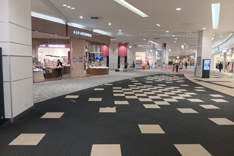 【イオンモール水戸内原】アジェデアクセサリーズ前の画像1