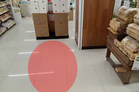 【HIヒロセスーパーコンボ三重店】プロモーションイベントに最適なホームセンターの入口レジ付近スペース