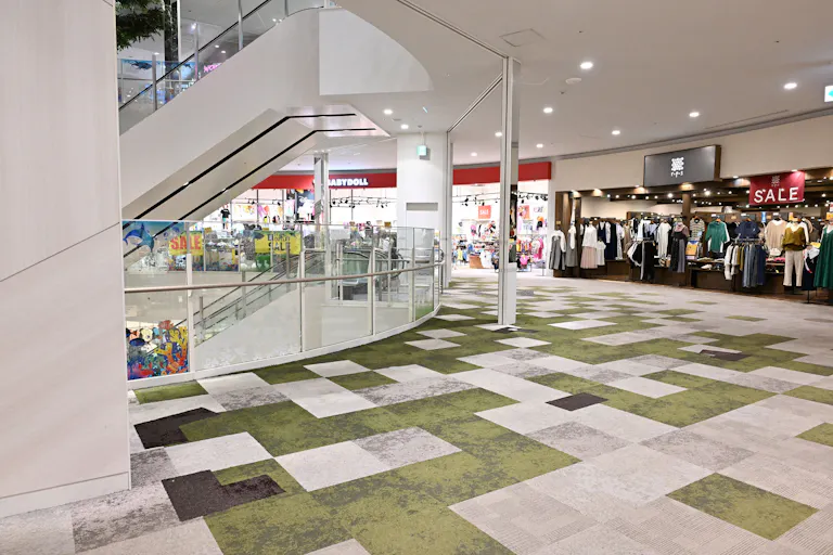 【イオンモール長久手】中央東の画像2