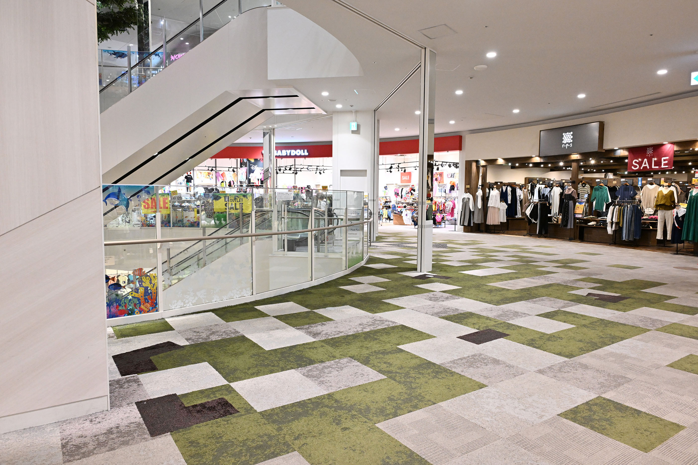 【イオンモール長久手】中央東