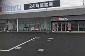 【西友 松河戸店】店頭南側入口付近 (駐車場) キッチンカー・コーヒーテイクアウトや、たいやき・焼き鳥・クレープ など販売におすすめな屋外催事イベントスペース