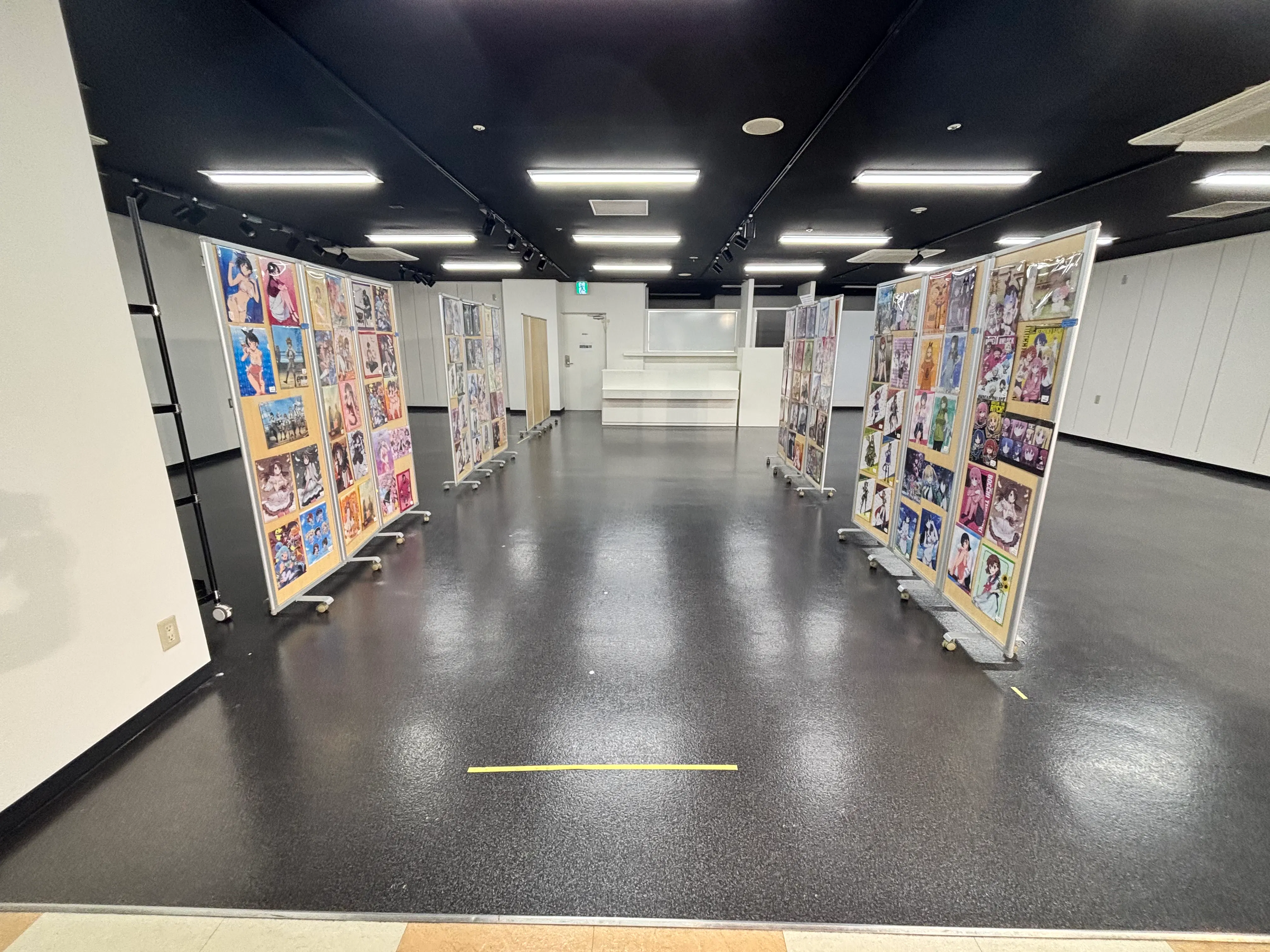 【秋葉原駅4分】展示会やポップアップストアなどの販売会に適した好立地な什器完備のイベントスペース
