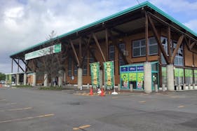 【ダイナム旭川近文店ゆったり館】キッチンカーやプロモーションに最適なアミューズメント施設のイベントスペース(駐車場)